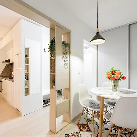 아파트 Alipasino With Two Bedrooms *