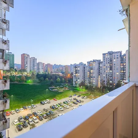 Alipasino With Two Bedrooms דירה