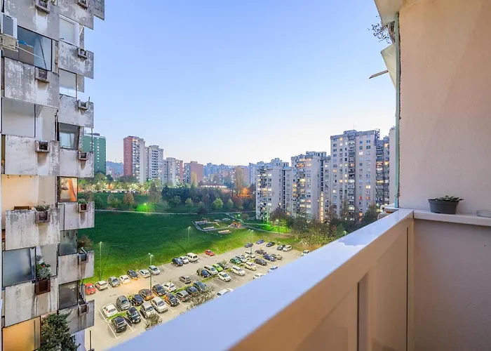 Alipasino With Two Bedrooms דירה